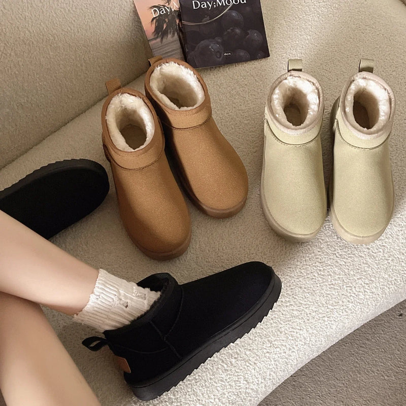 Bota Feminina Ultra Mini Forrada LINLING – Inverno Quentinho com Estilo de Luxo!