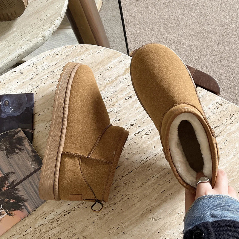 Bota Feminina Ultra Mini Forrada LINLING – Inverno Quentinho com Estilo de Luxo!