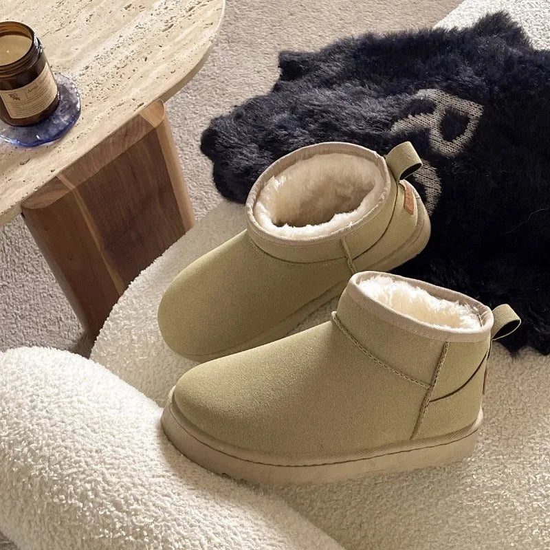 Bota Feminina Ultra Mini Forrada LINLING – Inverno Quentinho com Estilo de Luxo!