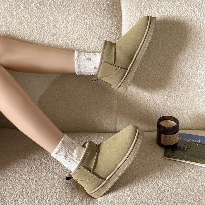 Bota Feminina Ultra Mini Forrada LINLING – Inverno Quentinho com Estilo de Luxo!