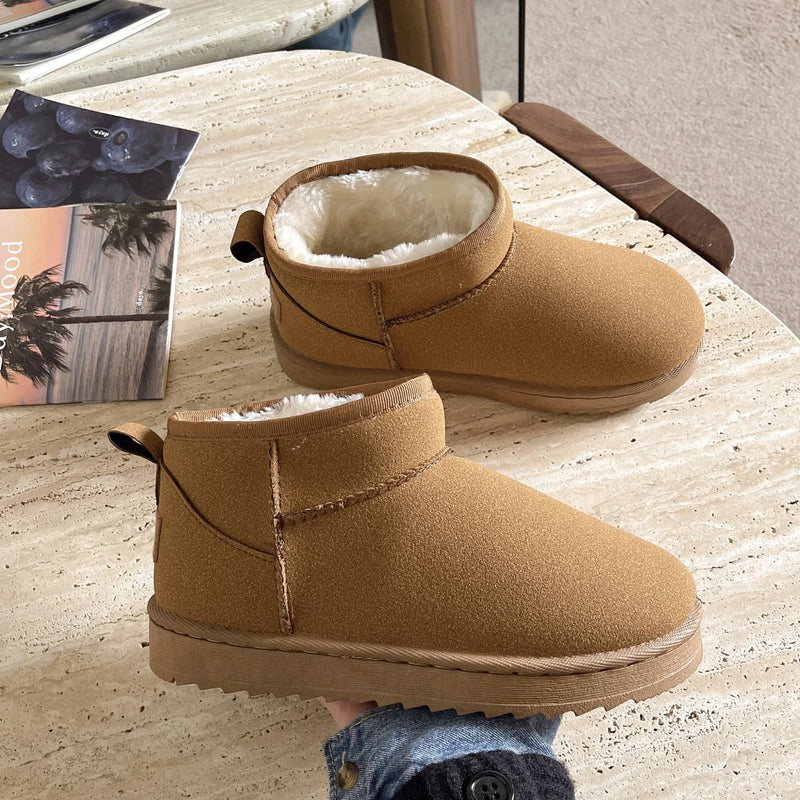 Bota Feminina Ultra Mini Forrada LINLING – Inverno Quentinho com Estilo de Luxo!